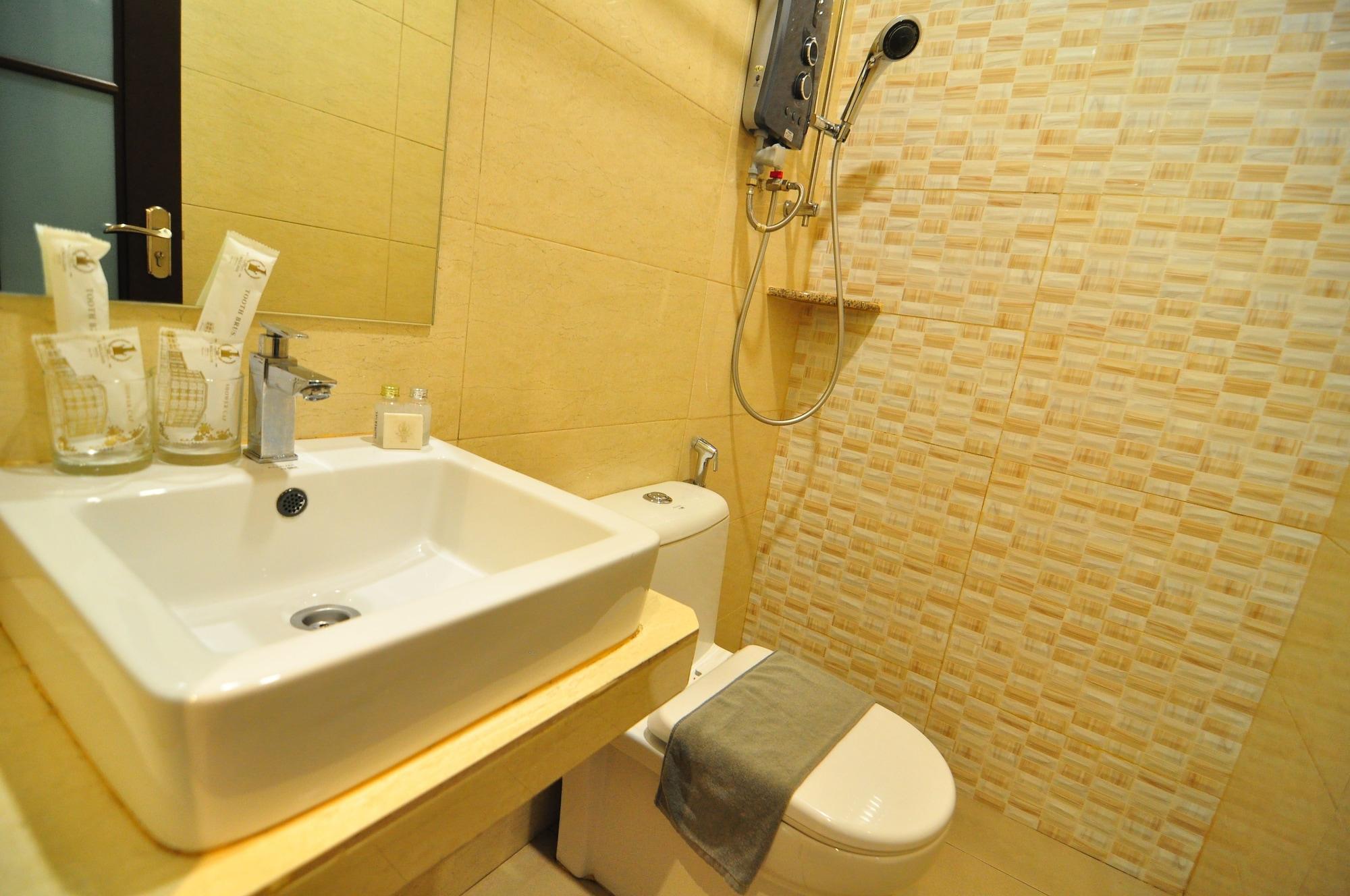 1 Million Hotel Johor Bahru Exterior photo